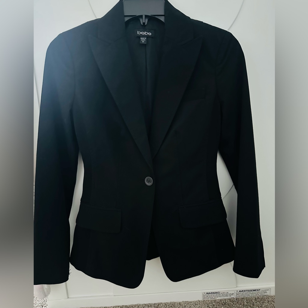Bebe Jacket Brand New Size 00